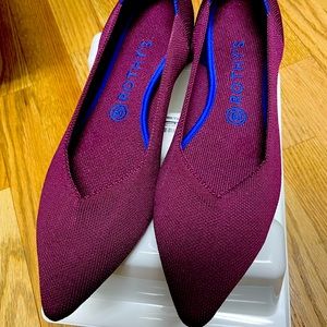 Women’s 10.5 Rothy’s Plum Flats